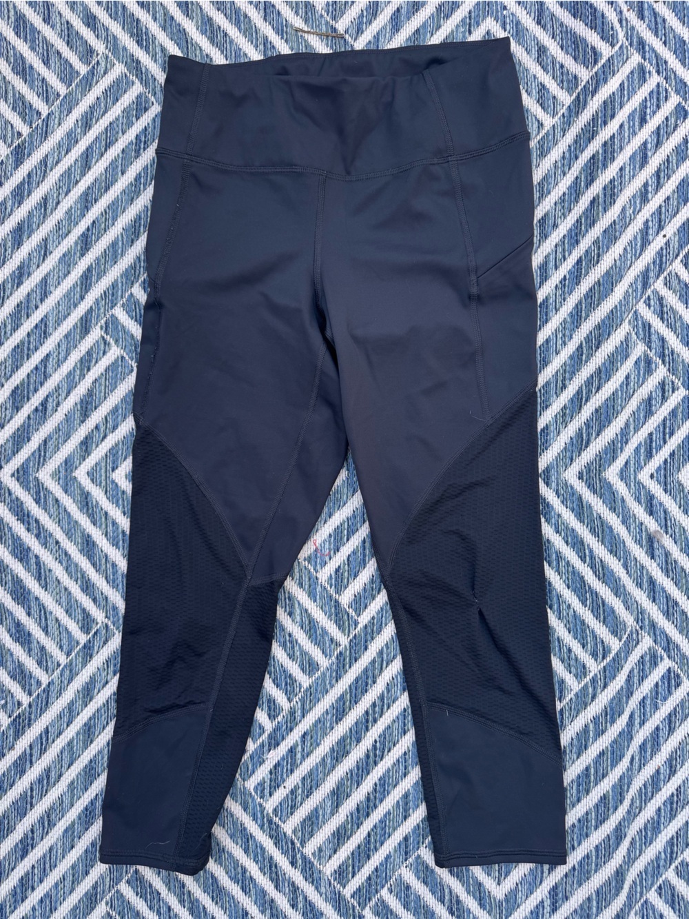 Athleta Black Performance Capris